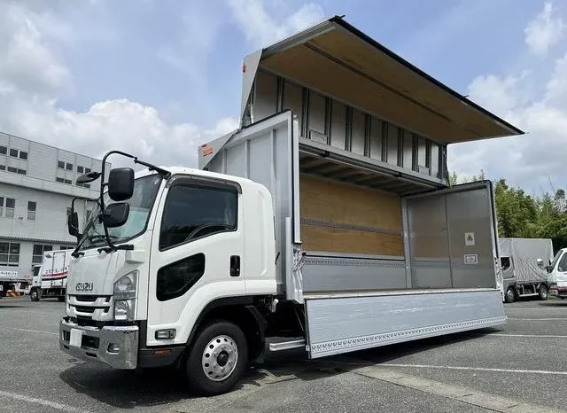 ISUZU FORWARD 2021 WHITE full