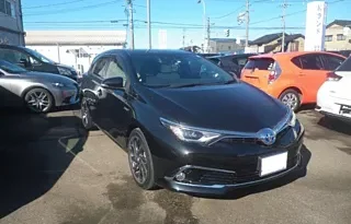 TOYOTA AURIS 2018 BLACK M – HYBRID G PACKAGE full