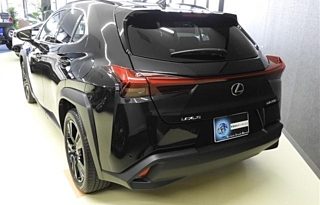 LEXUS UX full