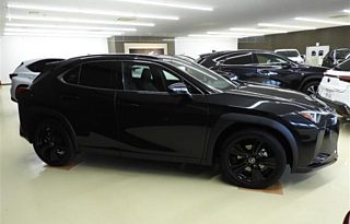 LEXUS UX full