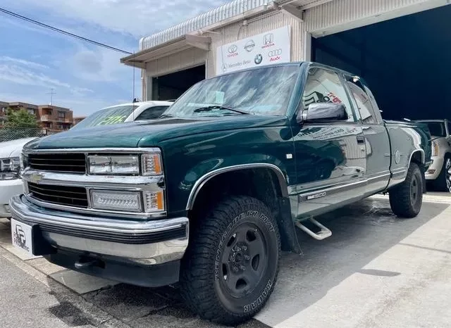 GMC K 1500 GREEN full