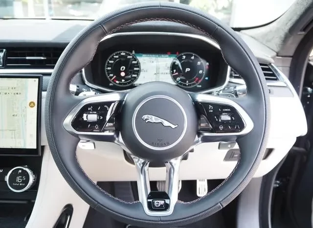 JAGUAAR F PACE full