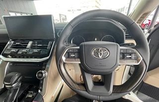 TOYOTA LAND CRUISER 2022 PEARL WHITE – ZX full