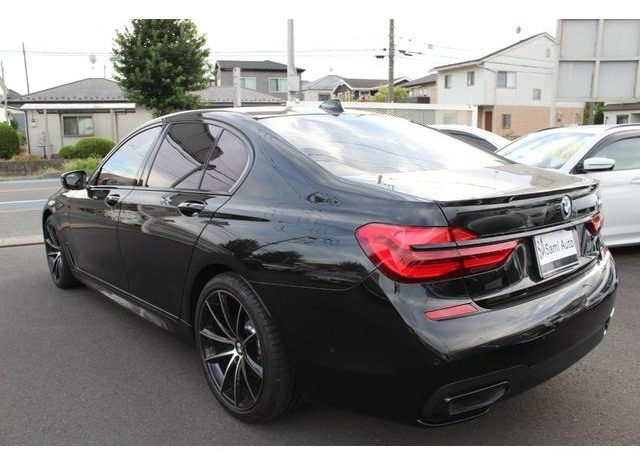 BMW 7 SERIES 740i DRIVERS EDITION 2019 full