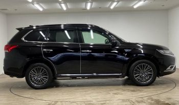 Mitsubishi Outlander PHV 2019 full