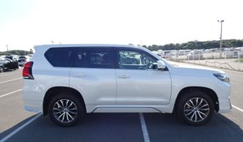 TOYOTA LAND CRUISER PRADO 2019 full