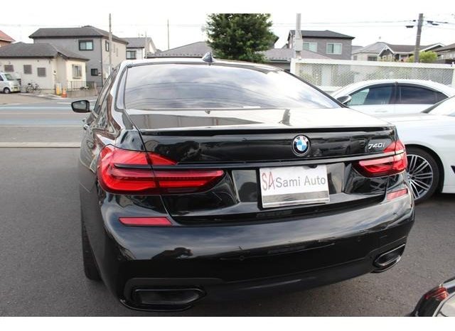 BMW 7 SERIES 740i DRIVERS EDITION 2019 full