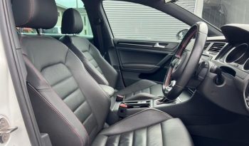 VOLKSWAGEN GOLF GTI full