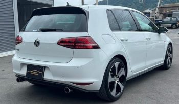 VOLKSWAGEN GOLF GTI full