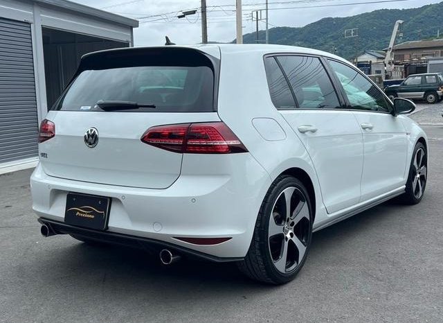 VOLKSWAGEN GOLF GTI full