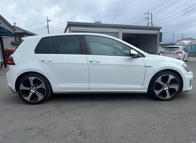 VOLKSWAGEN GOLF GTI full