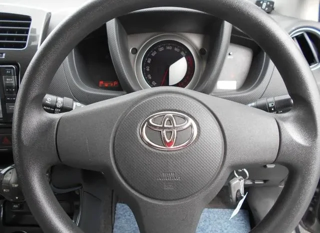 TOYOTA IST 2008 full