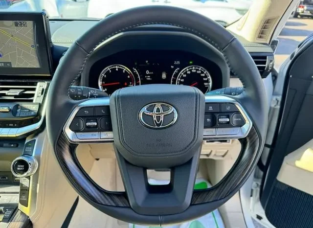 TOYOTA LAND CRUISER ZX 2024 full