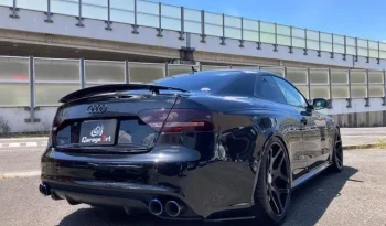 AUDI RS5 2011 full