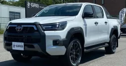 TOYOTA HILUX 2024