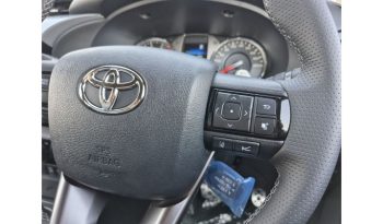 Toyota Hilux GR Sport 2.8L 2025 full