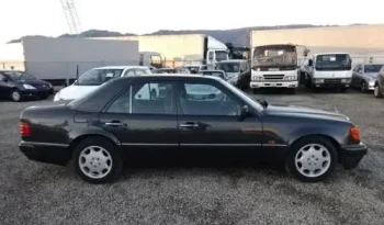 MERCEDES-BENZ E-CLASS E500 1992 full