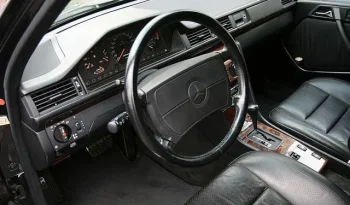 MERCEDES BENZ E CLASS 1990 full