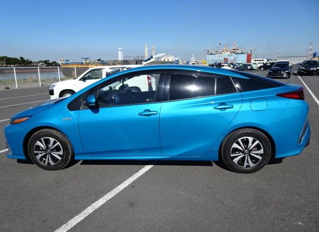 TOYOTA PRIUS PHV S 2017 full