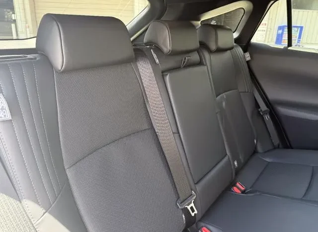Toyota Harrier 2025 Pearl White Z leather full