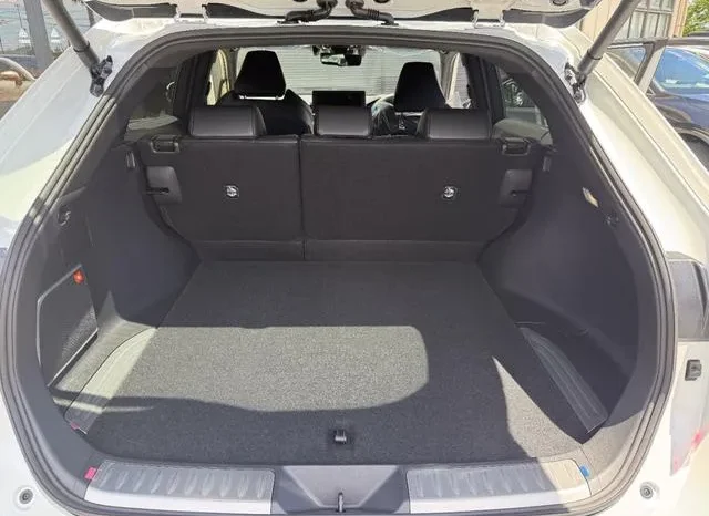 Toyota Harrier 2025 Pearl White Z leather full