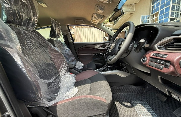 2024 TOYOTA URBAN CRUISER TAISOR full