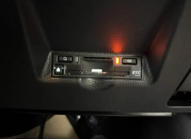 TOYOTA YARIS CROSS HYBRID Z 2025 full