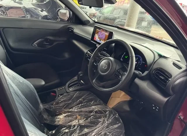 TOYOTA YARIS CROSS HYBRID Z 2025 full