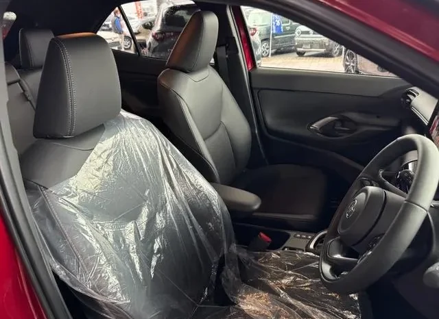 TOYOTA YARIS CROSS HYBRID Z 2025 full