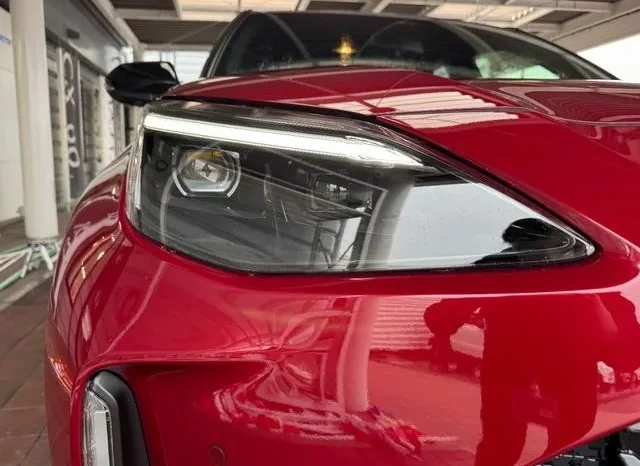 TOYOTA YARIS CROSS HYBRID Z 2025 full