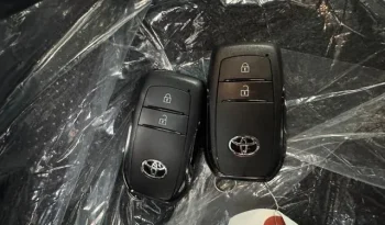 TOYOTA YARIS CROSS HYBRID Z 2025 full