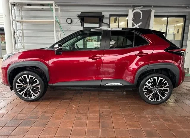 TOYOTA YARIS CROSS HYBRID Z 2025 full