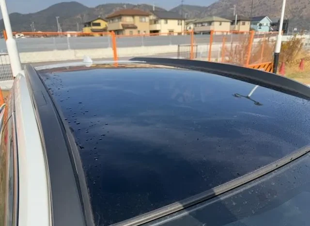 TOYOTA COROLLA CROSS HYBRID – 2022 PEARL WHITE full