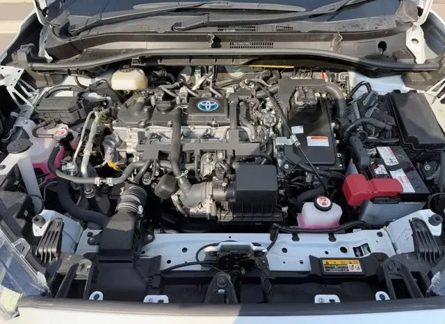 TOYOTA COROLLA CROSS HYBRID – 2022 PEARL WHITE full