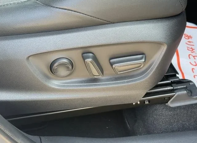 TOYOTA COROLLA CROSS HYBRID – 2022 PEARL WHITE full